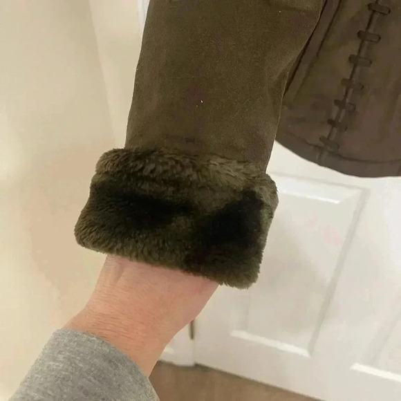 Warm Cozy and Beautiful Braetan Coat Size Small - Picture 6 of 12